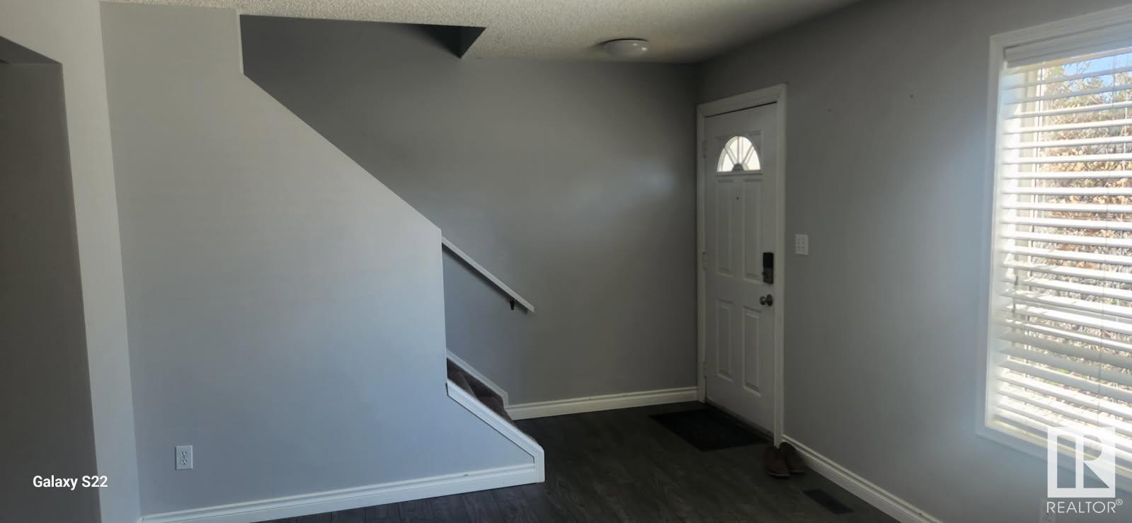 Property at 1608 Millwoods RD NW image 5