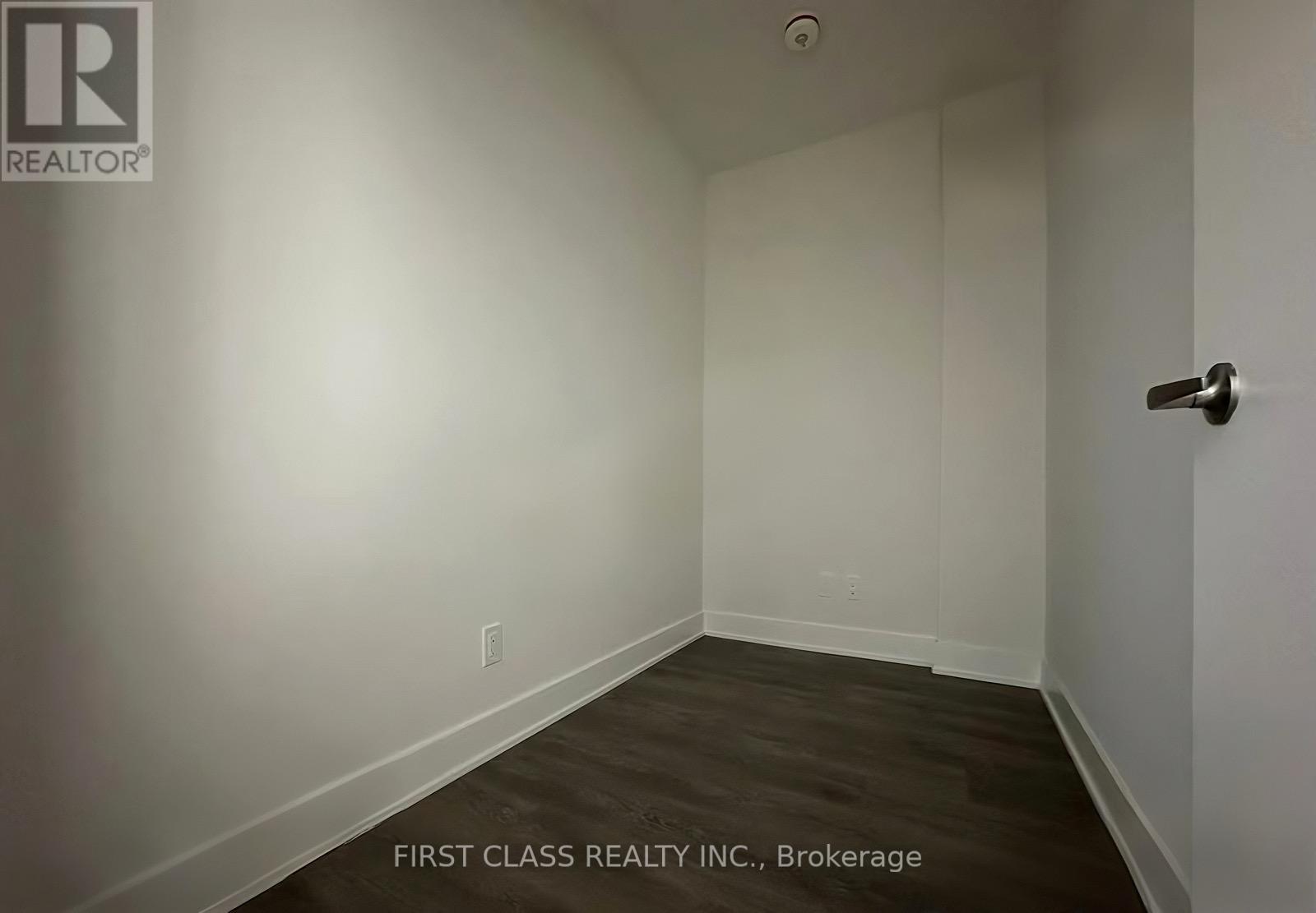 2010 - 188 Fairview Mall Drive, Toronto, Ontario  M2J 4T1 - Photo 9 - C12142920