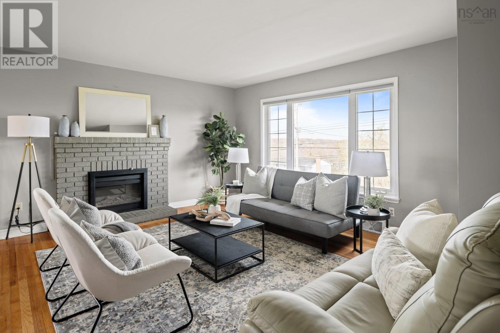 Property at 28 Beaver Bank Road image 3