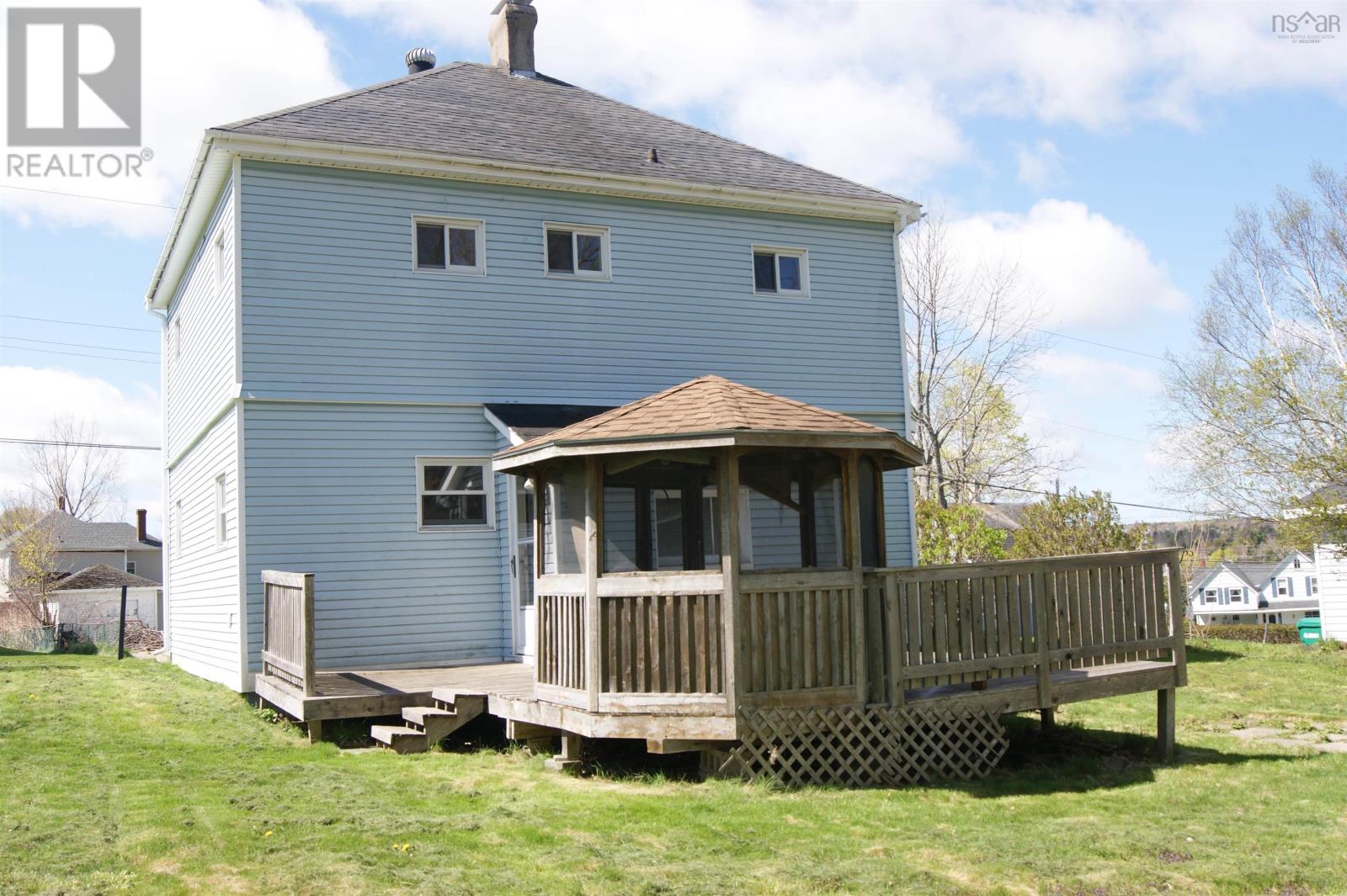 Property at 22 Liberty Avenue image 5