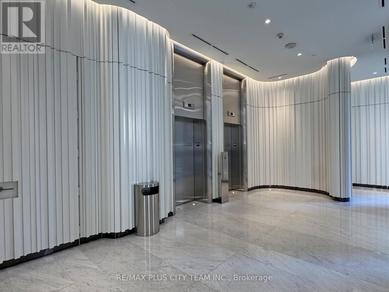 505 - 7 St Thomas Street, Toronto, Ontario  M5S 2B7 - Photo 16 - C12147546