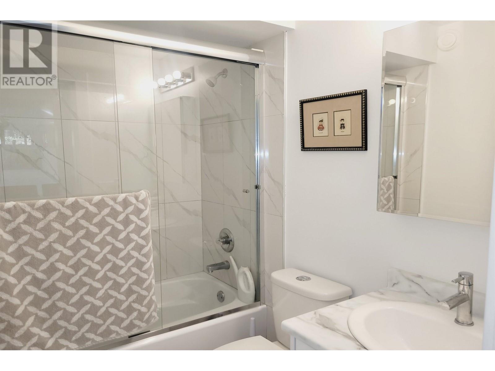 1649 W 69th Avenue, Vancouver, British Columbia  V6P 2W7 - Photo 8 - R3002754