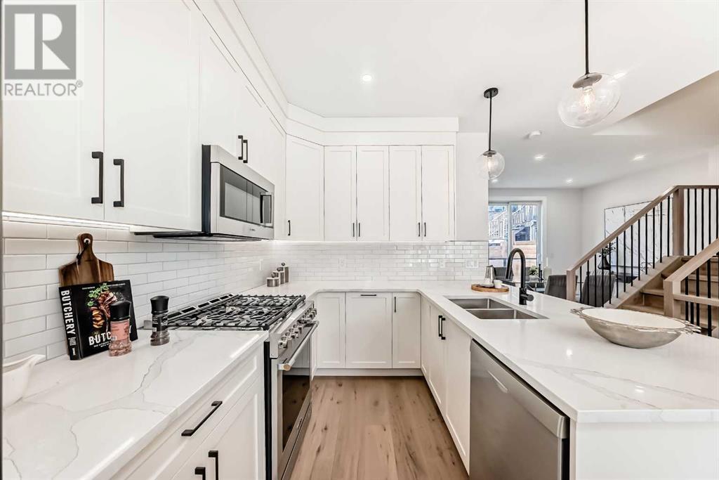 Property at 2518 16 Street SW image 5
