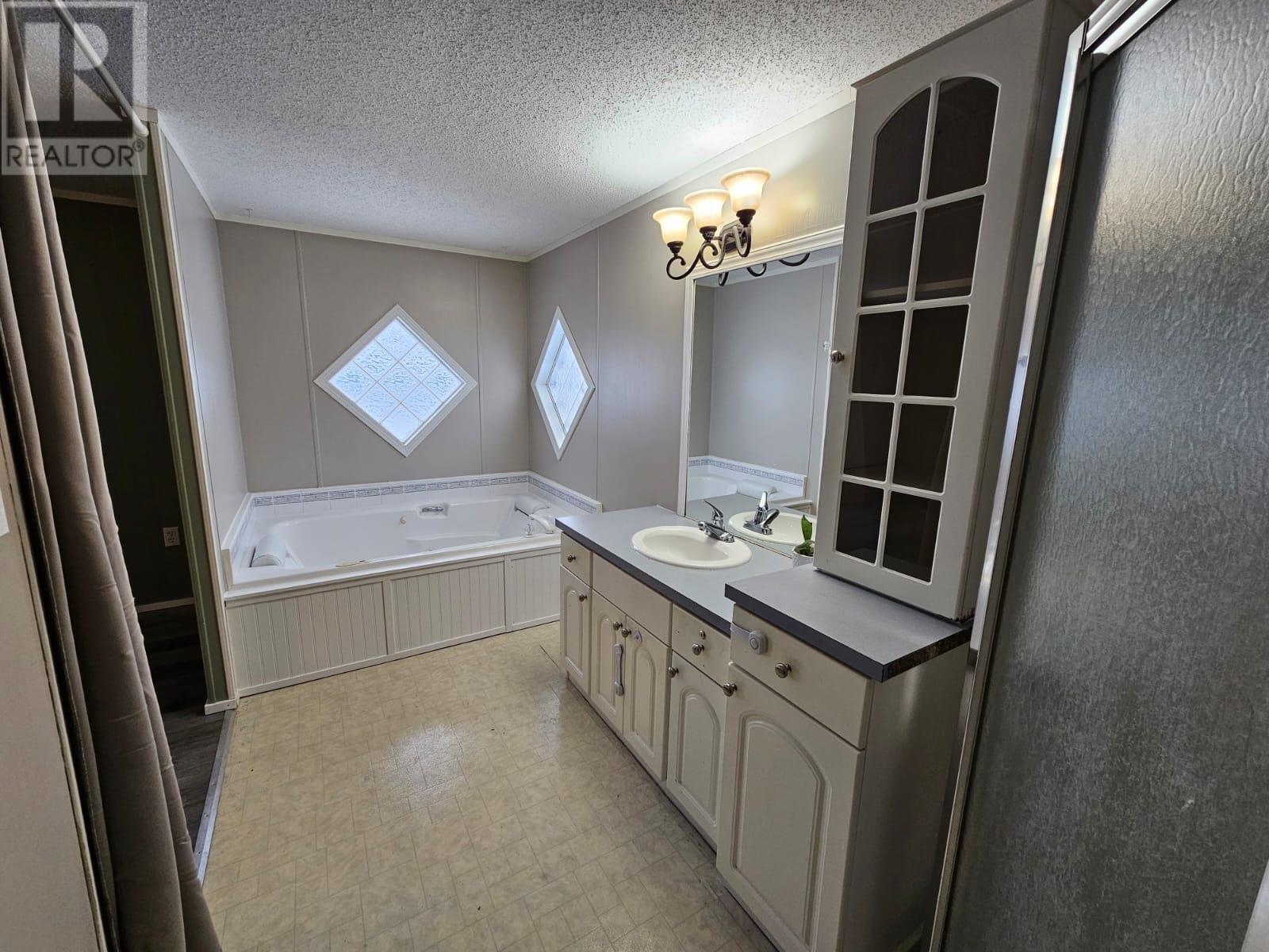 4500 42 Avenue Unit# 34, Chetwynd, BC V0C1J0