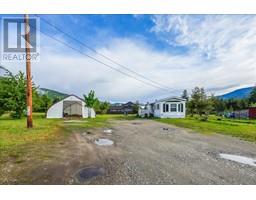 996 WATERLOO Road, ootischenia, British Columbia