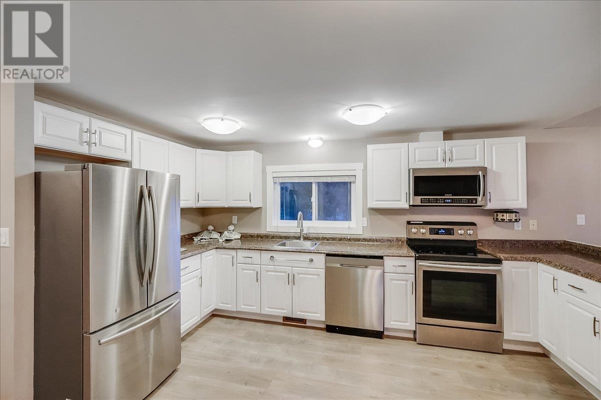 996 Waterloo Road, Ootischenia, British Columbia  V1N 4M3 - Photo 16 - 10337432