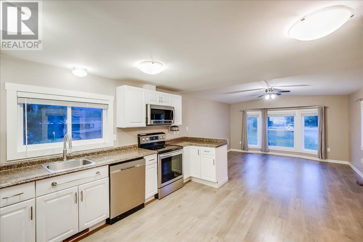 996 Waterloo Road, Ootischenia, British Columbia  V1N 4M3 - Photo 15 - 10337432