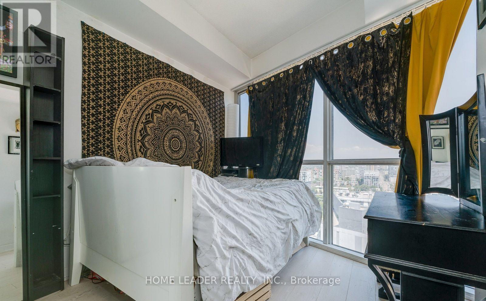 2205 - 20 Bruyeres Mews, Toronto, Ontario  M5V 0G8 - Photo 7 - C12126902