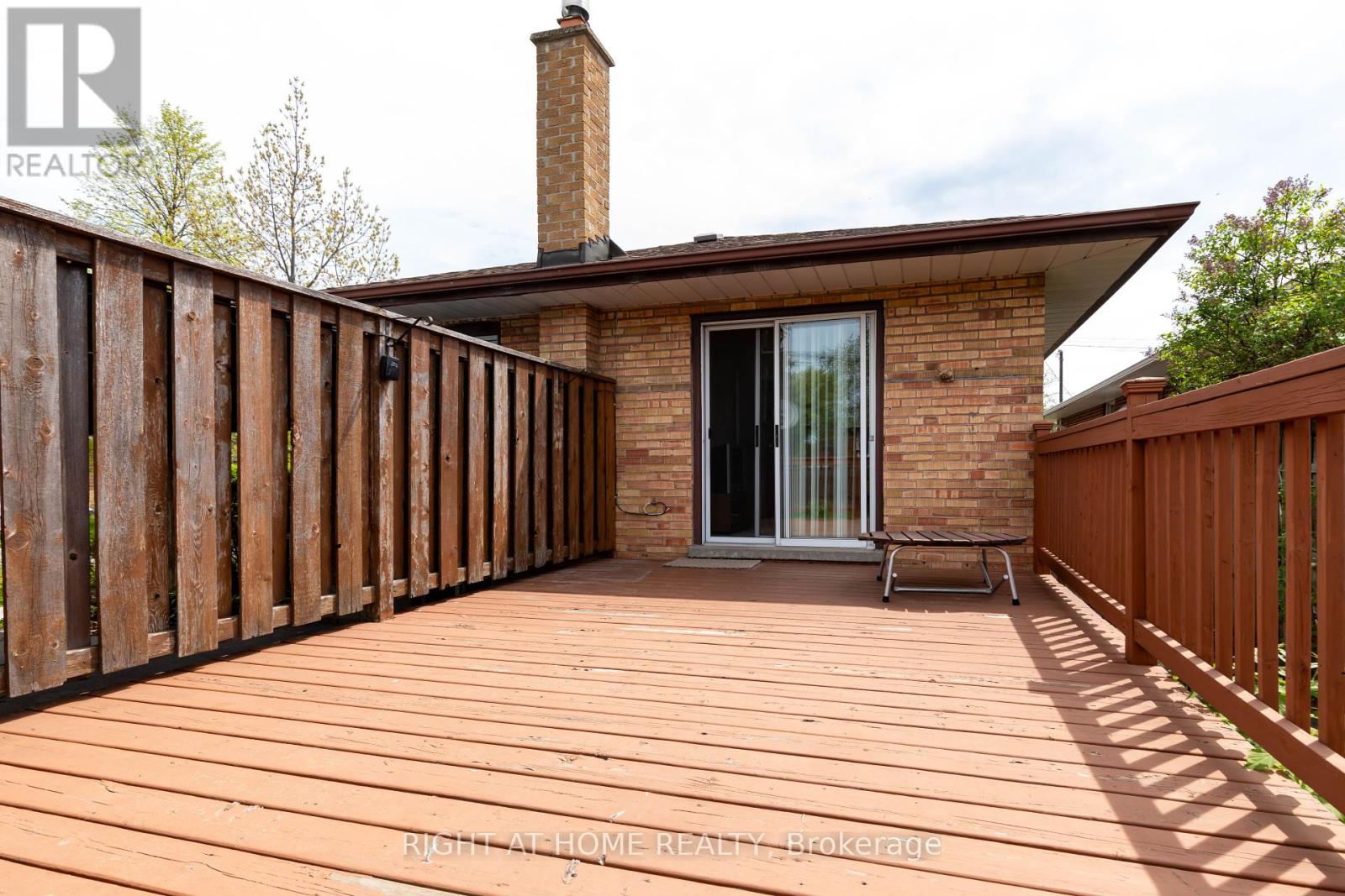 22 Flintridge Road, Toronto, Ontario  M1P 1C1 - Photo 31 - E12147796