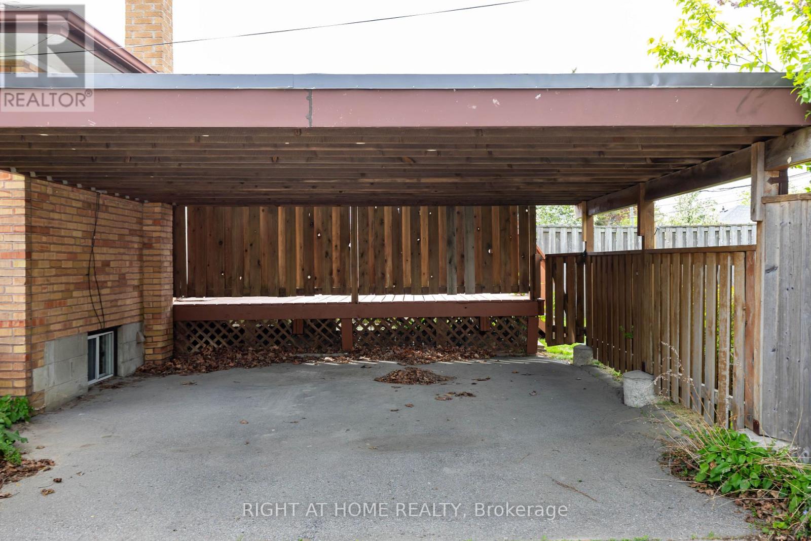 22 Flintridge Road, Toronto, Ontario  M1P 1C1 - Photo 37 - E12147796