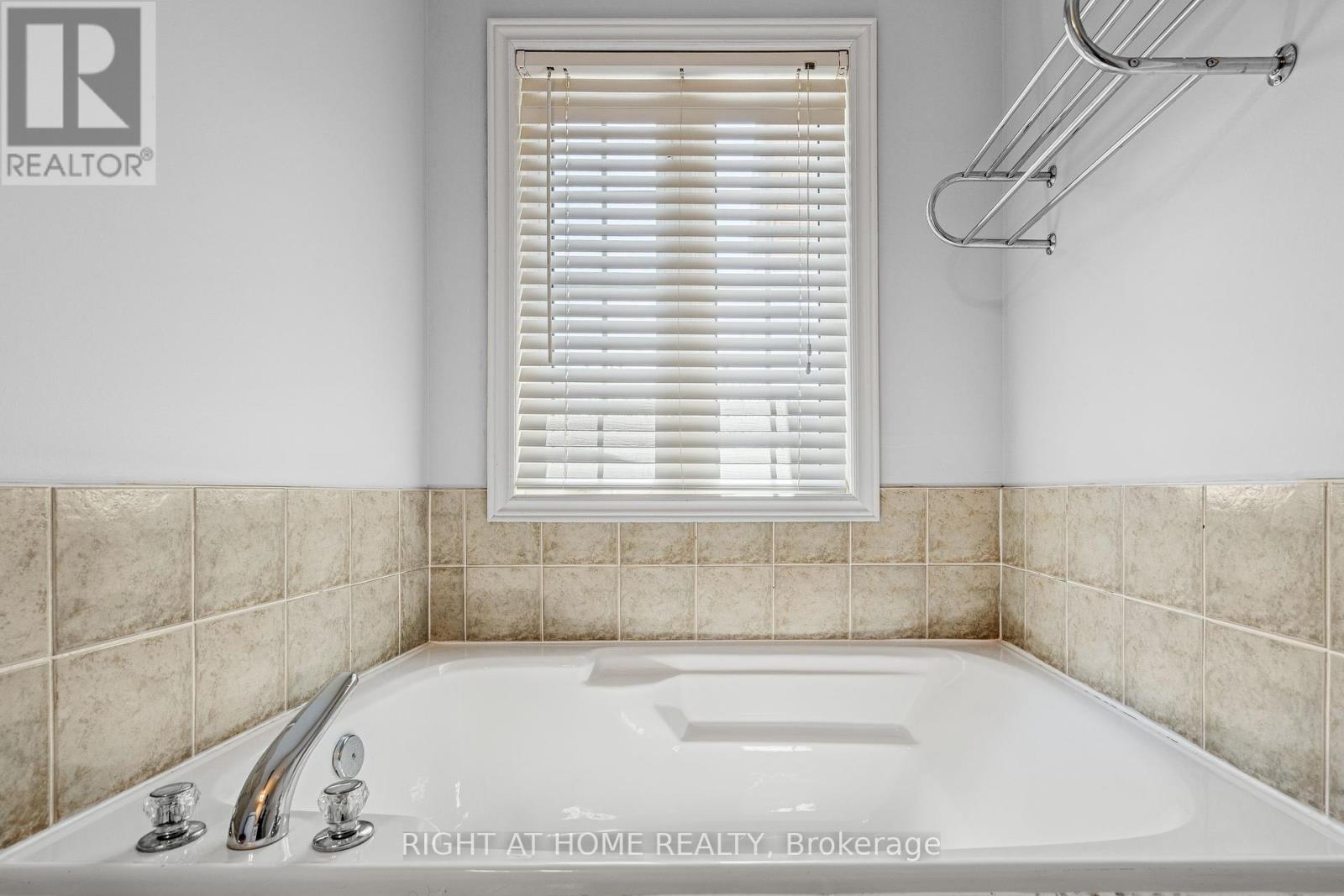 14 Prince Of Wales Drive, Barrie, Ontario  L4N 0T5 - Photo 24 - S12145949