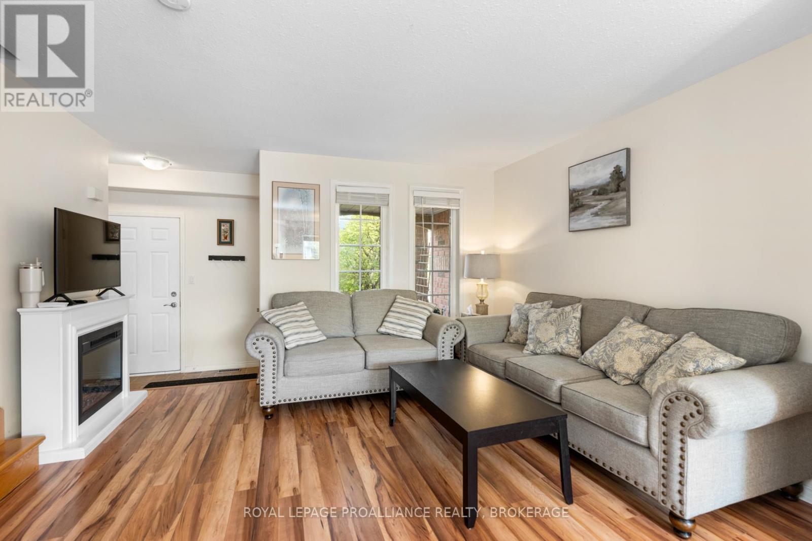 557 Quail Court, Kingston, Ontario  K7M 8Z4 - Photo 11 - X12148316
