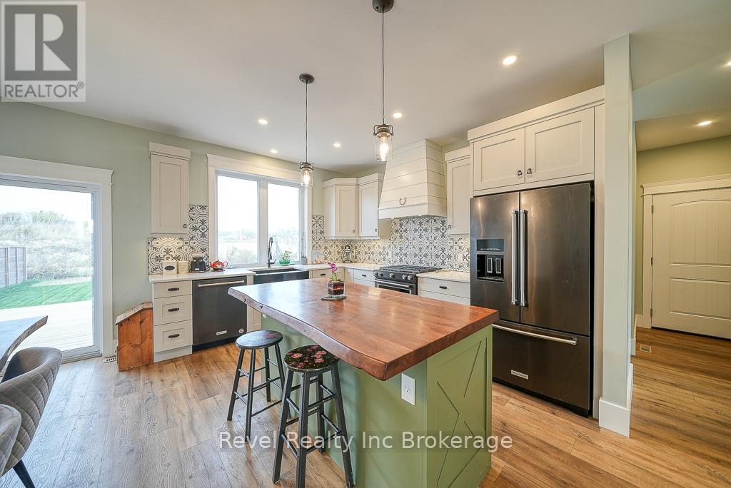 82 Sunview Drive, Norwich, Ontario  N0J 1P0 - Photo 13 - X12148345