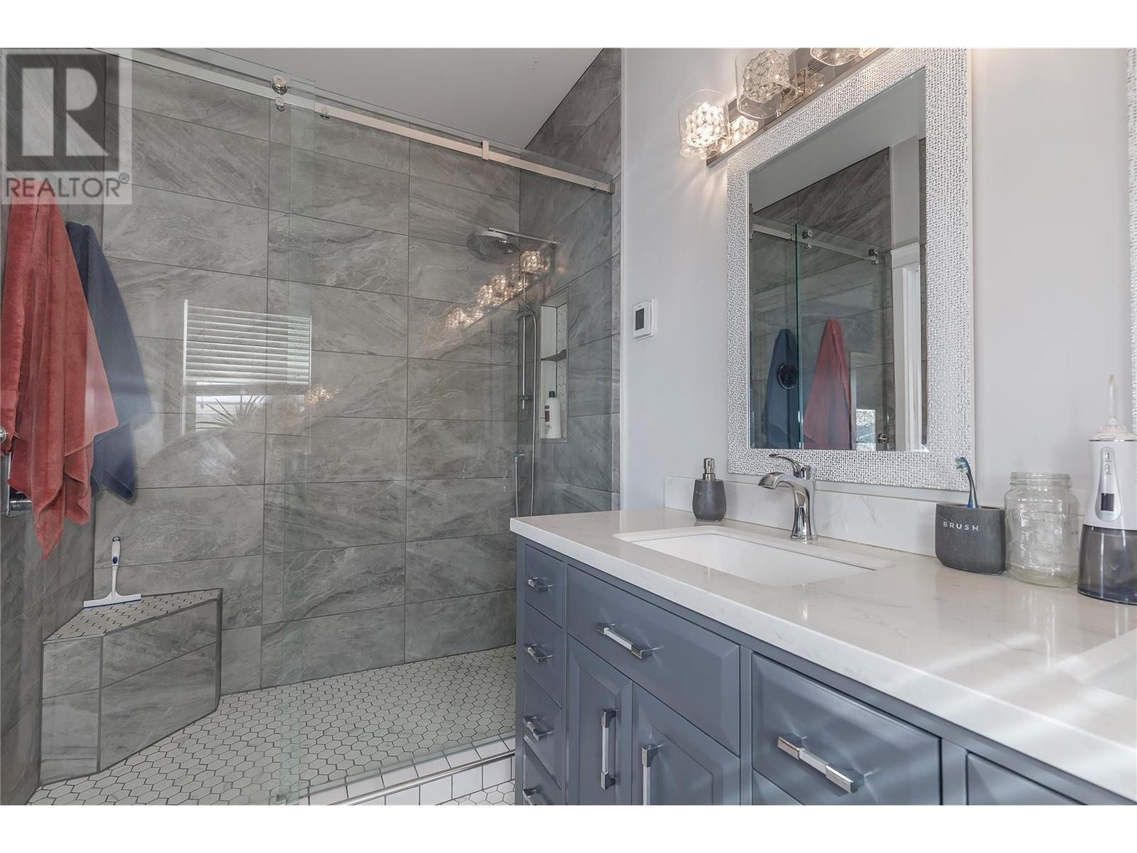 647 Middleton Way, Coldstream, British Columbia  V1B 2V5 - Photo 35 - 10338428