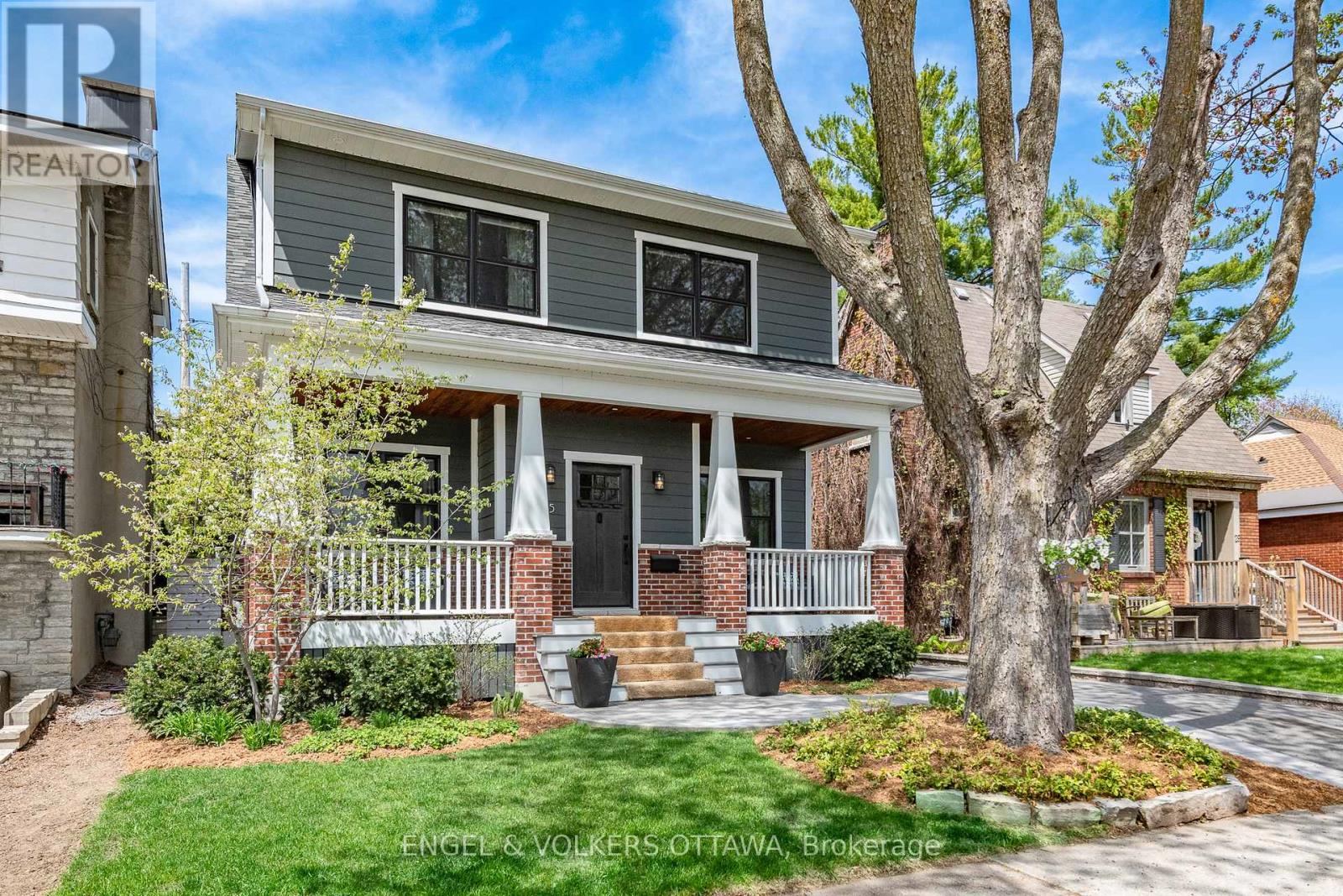 Property at 25 MASON TERRACE image 3