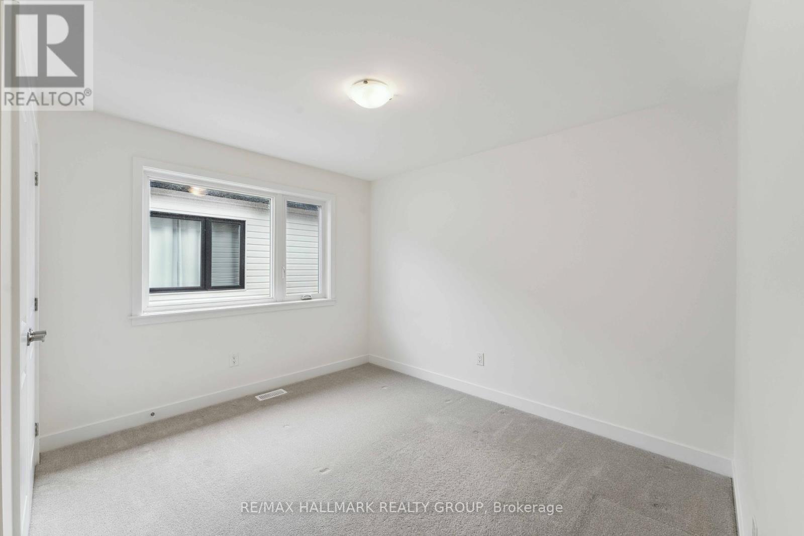 20 Mendoza Way, Ottawa, Ontario  K2S 2S6 - Photo 31 - X12148309