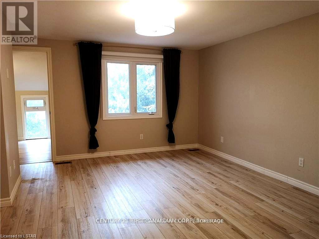 21 - 1855 Aldersbrook Road, London North, Ontario  N6G 4R5 - Photo 20 - X12148321