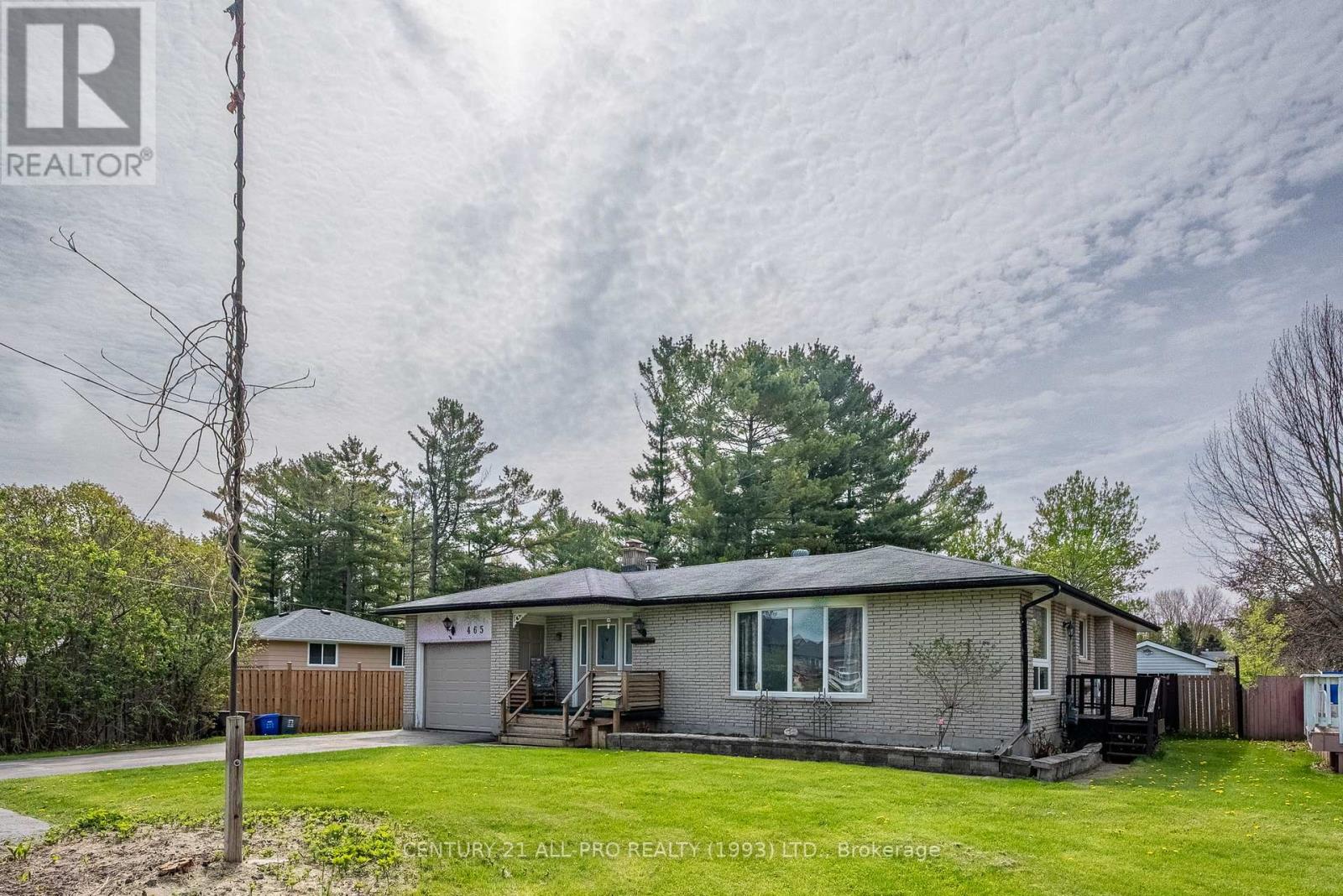465 King Street E, Cobourg, Ontario  K9A 1M7 - Photo 3 - X12148253