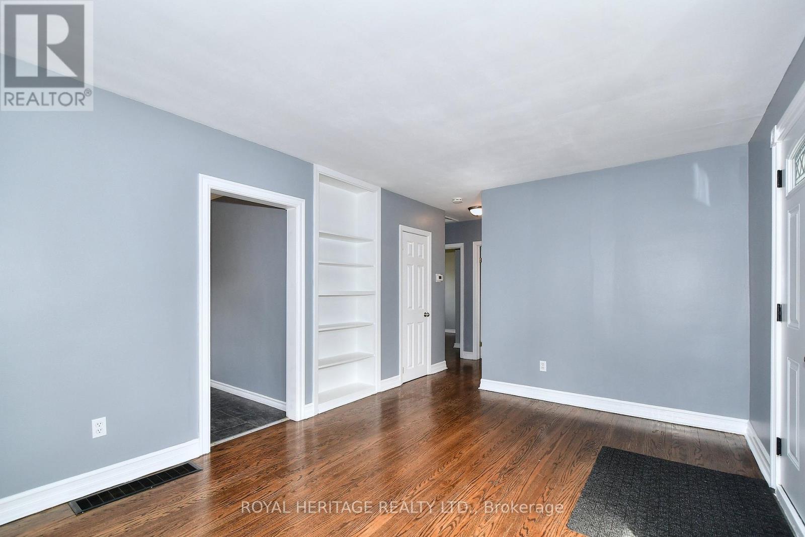 819 Brookdale Crescent, Peterborough North, Ontario  K9H 6A5 - Photo 5 - X12148282