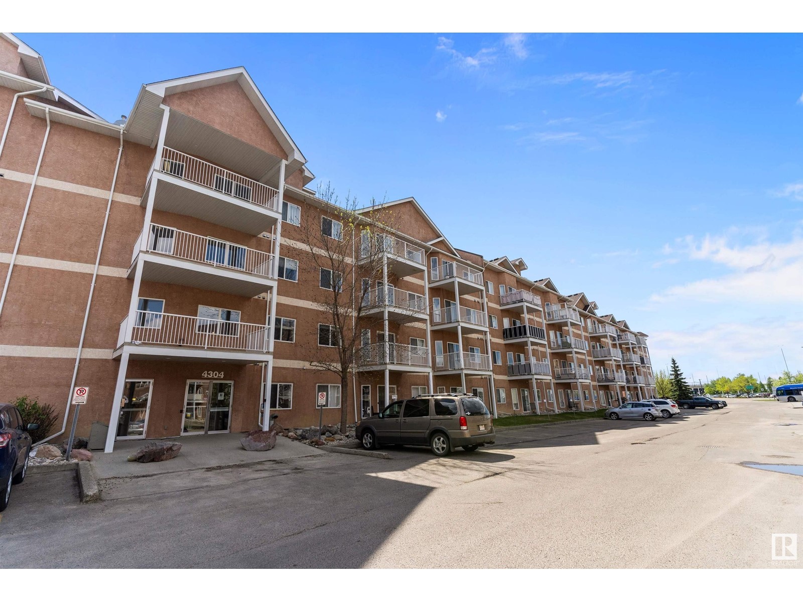 #209 4304 139 Av Nw, Edmonton, Alberta  T5Y 0H6 - Photo 4 - E4436361