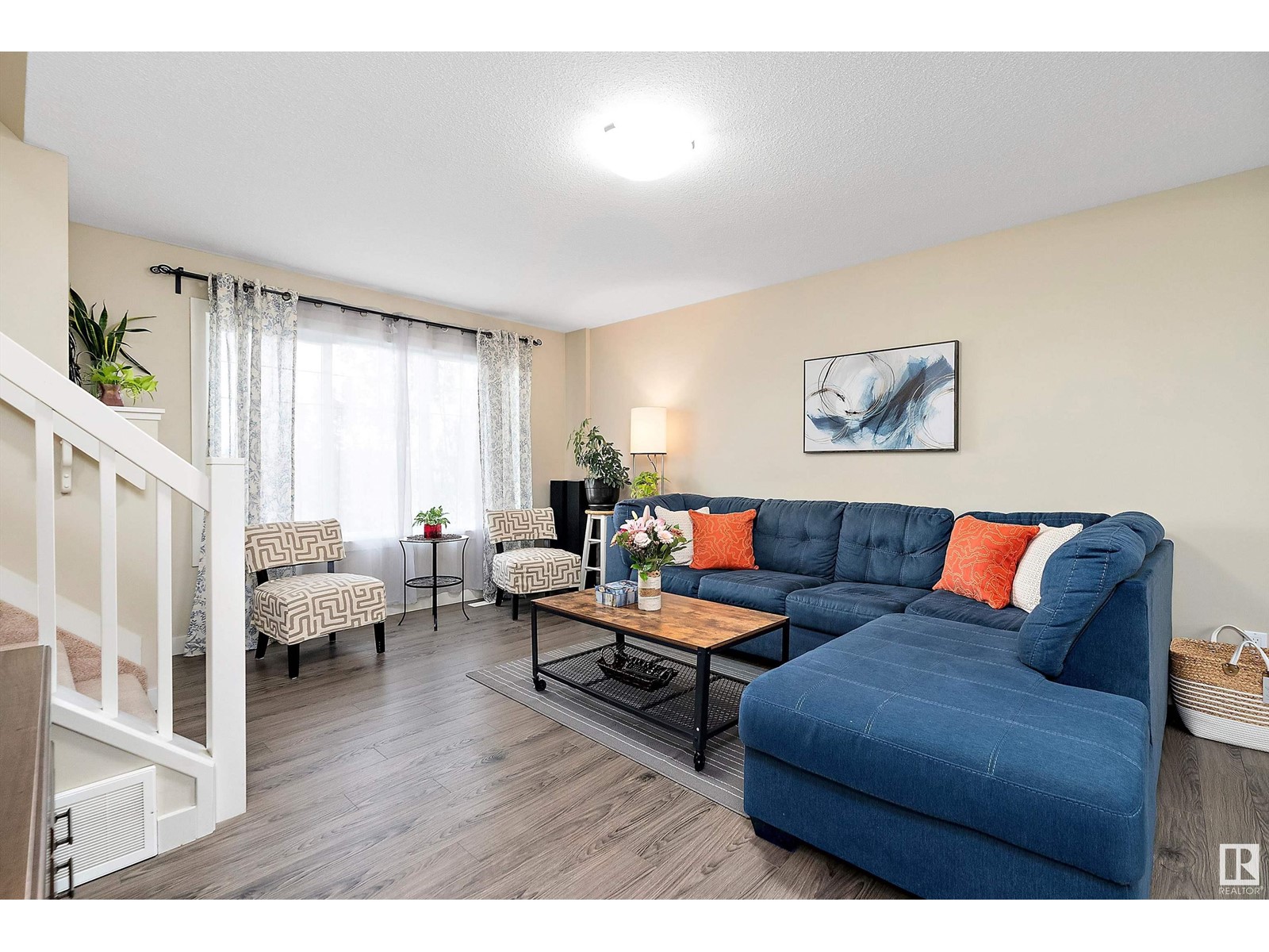 Property at 4229 30 ST NW image 3