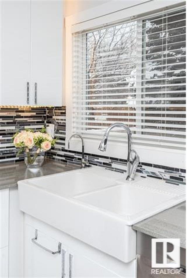 Property at 87 GAINSBOROUGH AV image 5