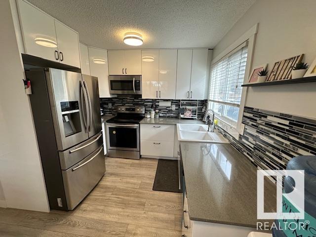Property at 87 GAINSBOROUGH AV image 3
