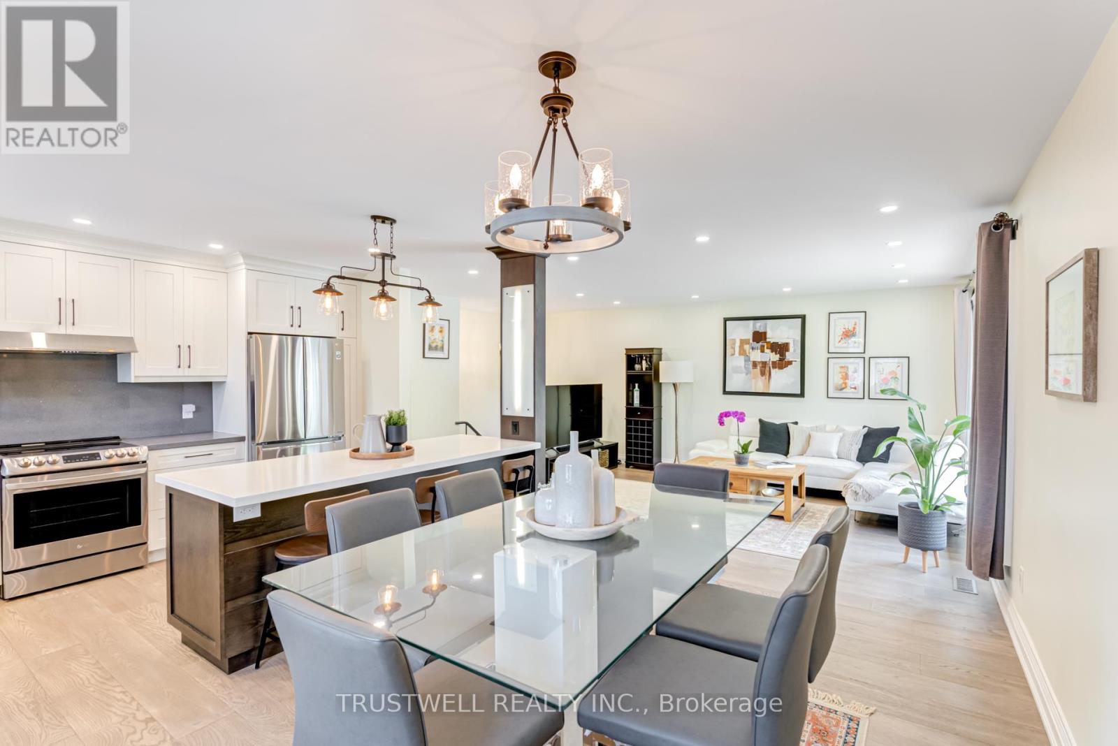 101 Wincott Drive, Toronto, Ontario  M9R 2P5 - Photo 21 - W12147553