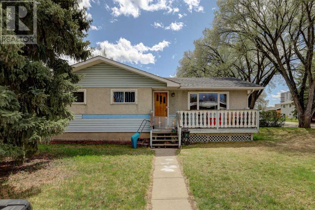 2 Butler Crescent Nw, Calgary, Alberta  T2L 1K3 - Photo 1 - A2209823