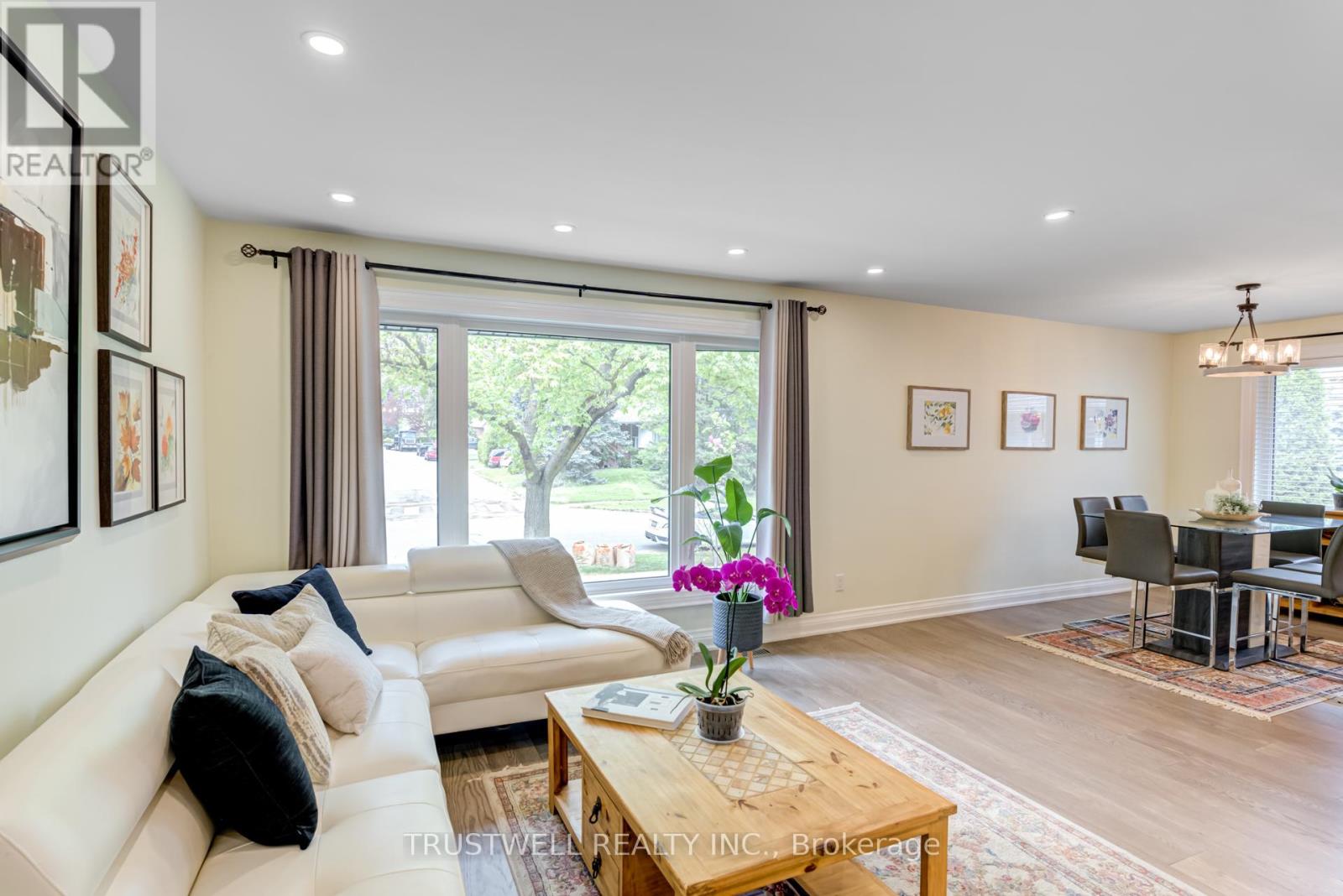 101 Wincott Drive, Toronto, Ontario  M9R 2P5 - Photo 16 - W12147553