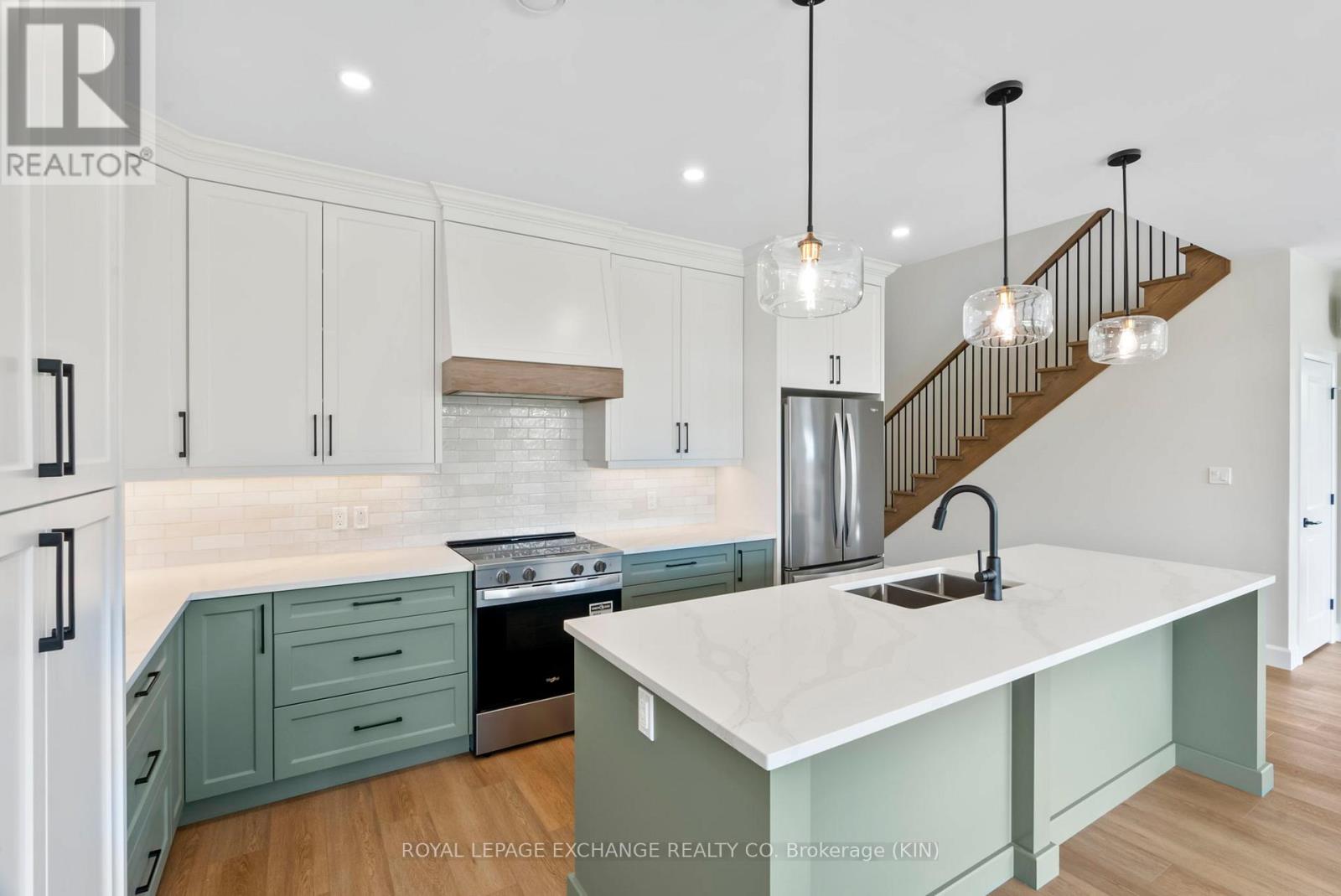 55 Mercedes Crescent, Kincardine, Ontario N2Z 1G8 - Photo 10 - X11879931