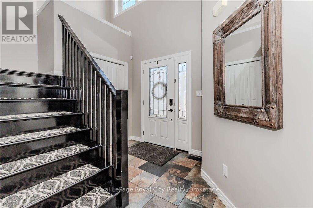 24 Popham Drive, Guelph, Ontario  N1E 0B8 - Photo 5 - X12046388