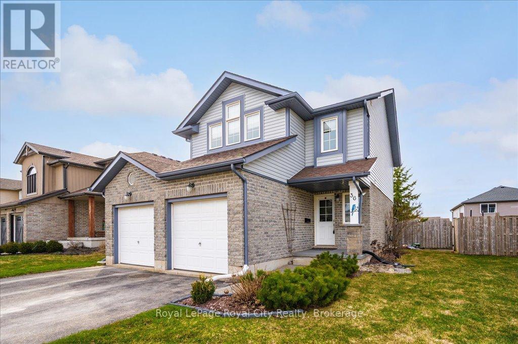 36 GREEN STREET, Mapleton, Ontario