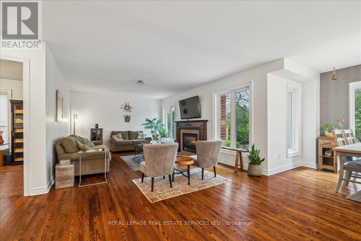 2317 Carpenters Circle, Oakville, Ontario  L6M 3C7 - Photo 15 - W12145090