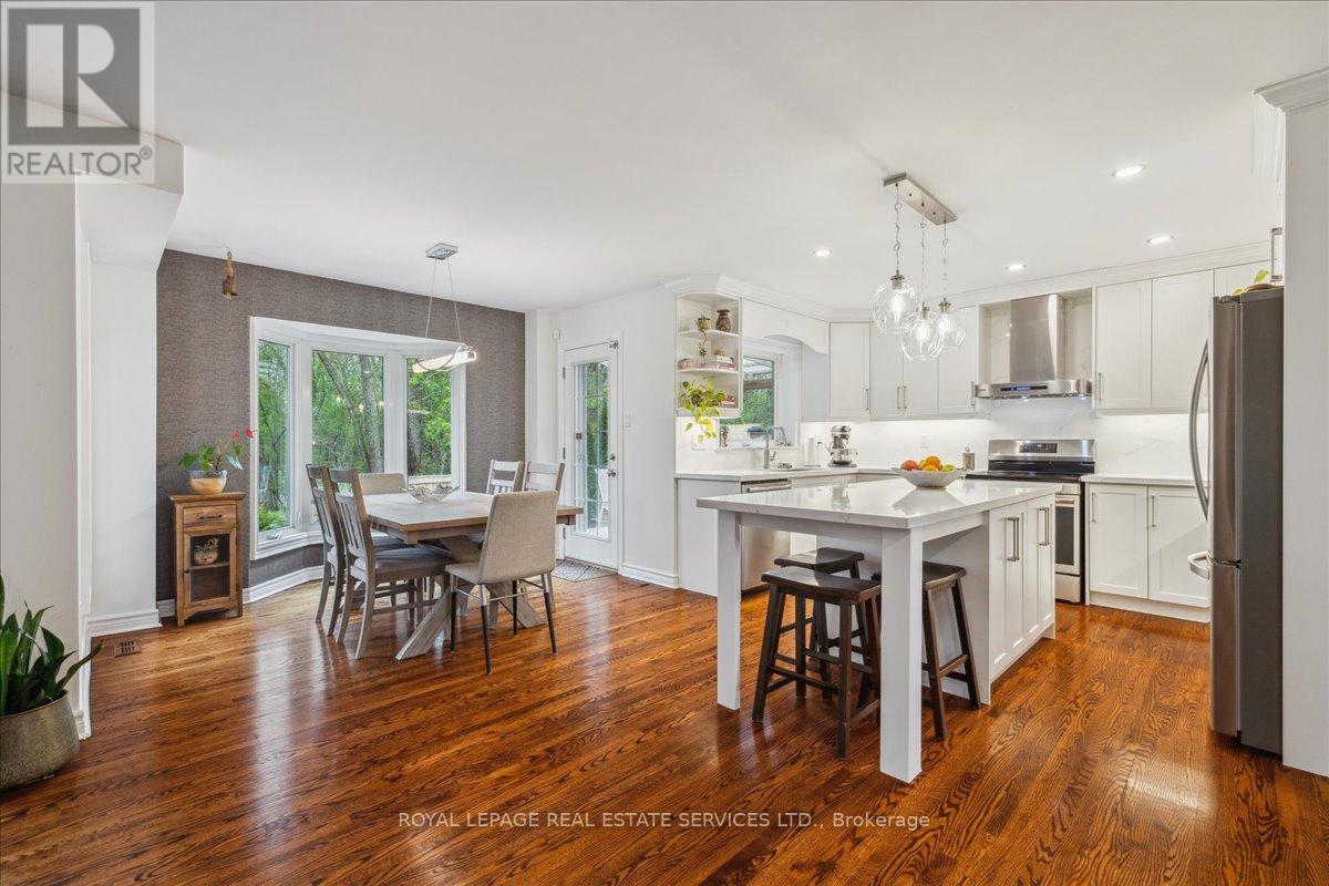 2317 Carpenters Circle, Oakville, Ontario  L6M 3C7 - Photo 18 - W12145090