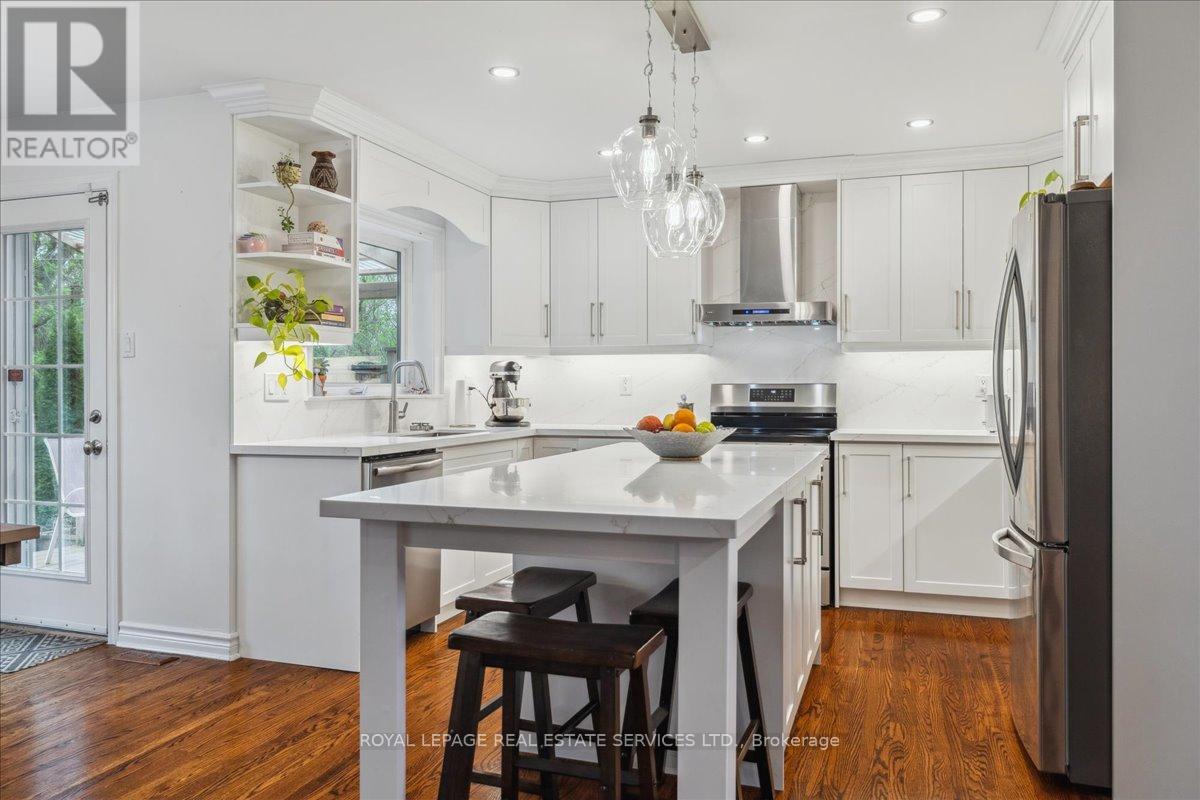 2317 Carpenters Circle, Oakville, Ontario  L6M 3C7 - Photo 20 - W12145090