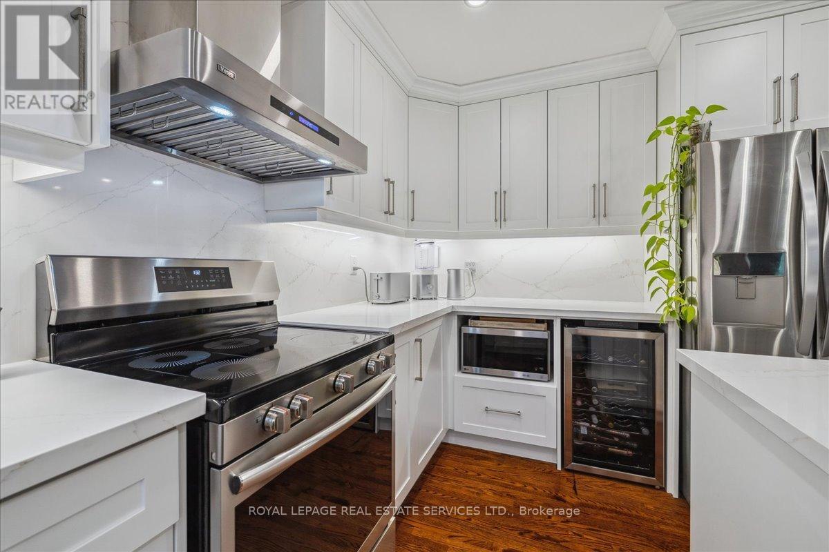 2317 Carpenters Circle, Oakville, Ontario  L6M 3C7 - Photo 21 - W12145090