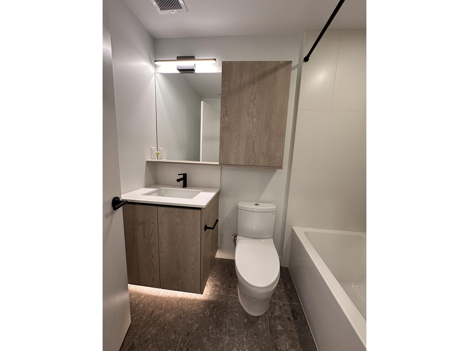 505 6575 195a Street, Surrey, British Columbia  V4N 6N5 - Photo 19 - R2950703