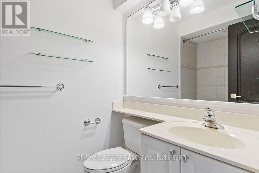 146 Reynolds Street, Oakville, Ontario  L6J 3K9 - Photo 27 - W12148331