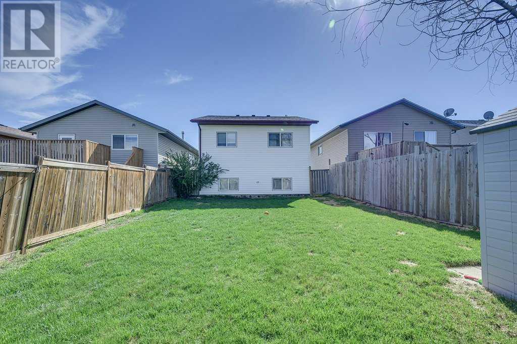 5412 47a Street, Bentley, Alberta  T0C 0J0 - Photo 2 - A2217765