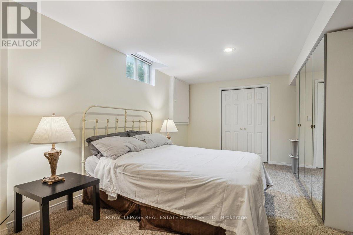 2317 Carpenters Circle, Oakville, Ontario  L6M 3C7 - Photo 34 - W12145090