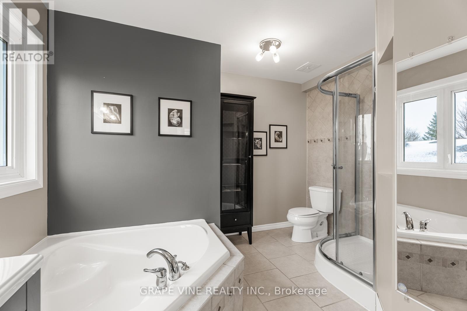 1651 Westport Crescent, Ottawa, Ontario  K1C 6C4 - Photo 23 - X12063842