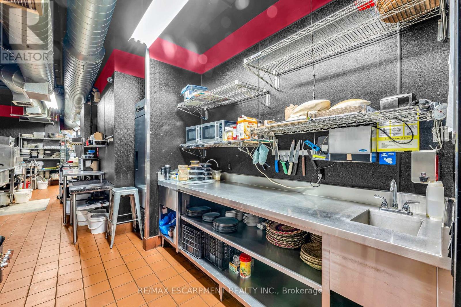 628 King Street W, Toronto, Ontario  M5V 1M7 - Photo 15 - C12148205