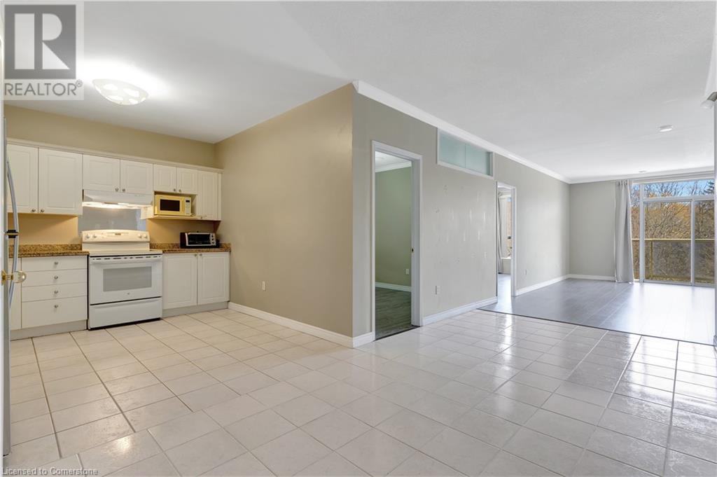 255 Keats Way Place Unit# 303, Waterloo, Ontario  N2L 6N6 - Photo 10 - 40728061