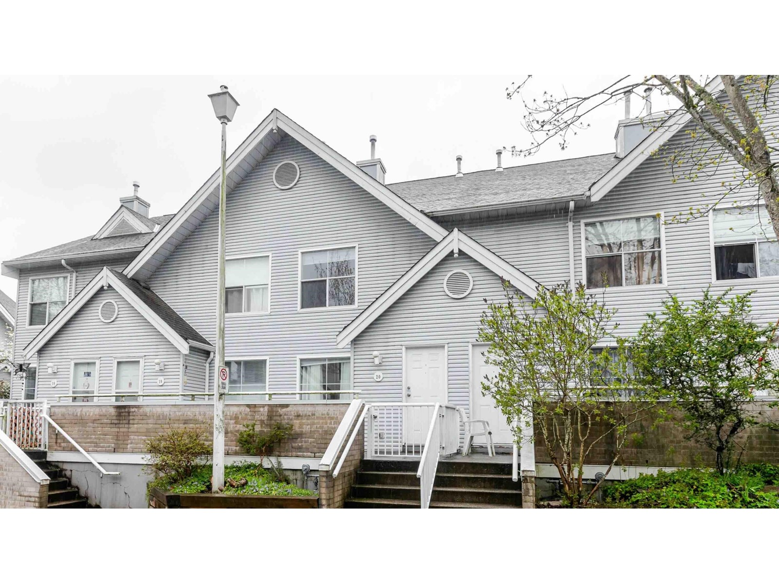 Property at 20 13713 72A AVENUE image 1