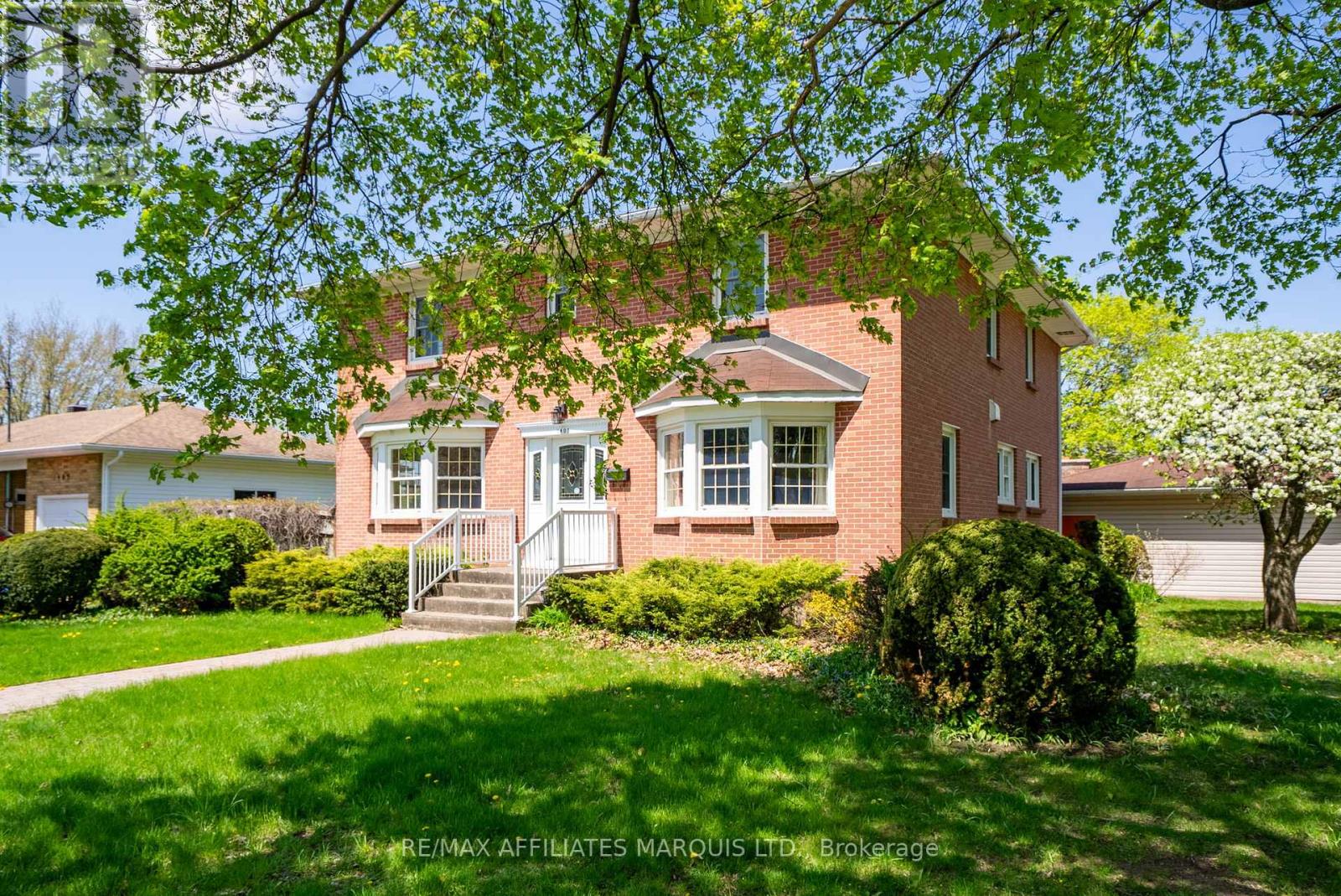 Property at 1403 JANE STREET image 3