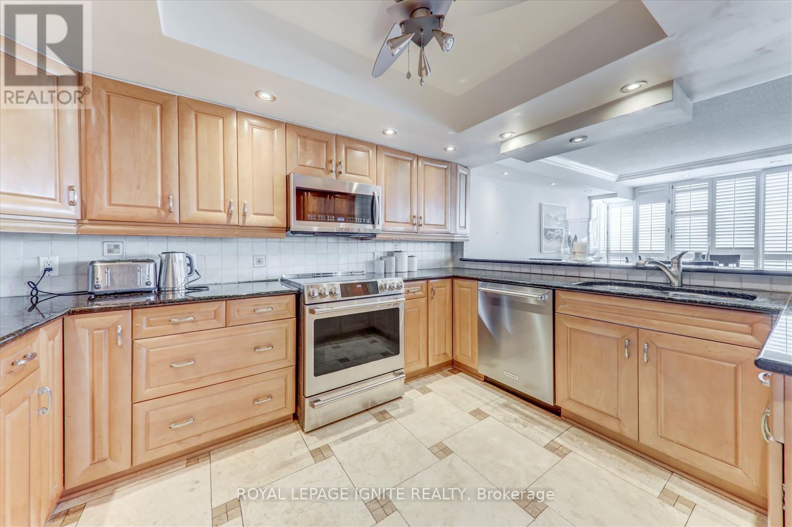 812 - 45 Cumberland Lane, Ajax, Ontario  L1S 7K3 - Photo 14 - E12148142
