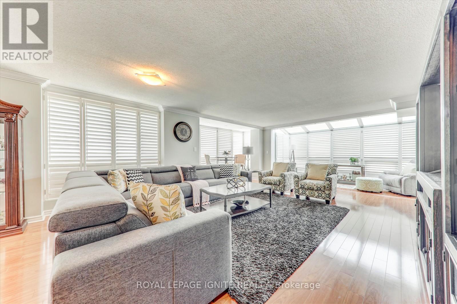 812 - 45 Cumberland Lane, Ajax (South West), Ontario  L1S 7K3 - Photo 17 - E12148142