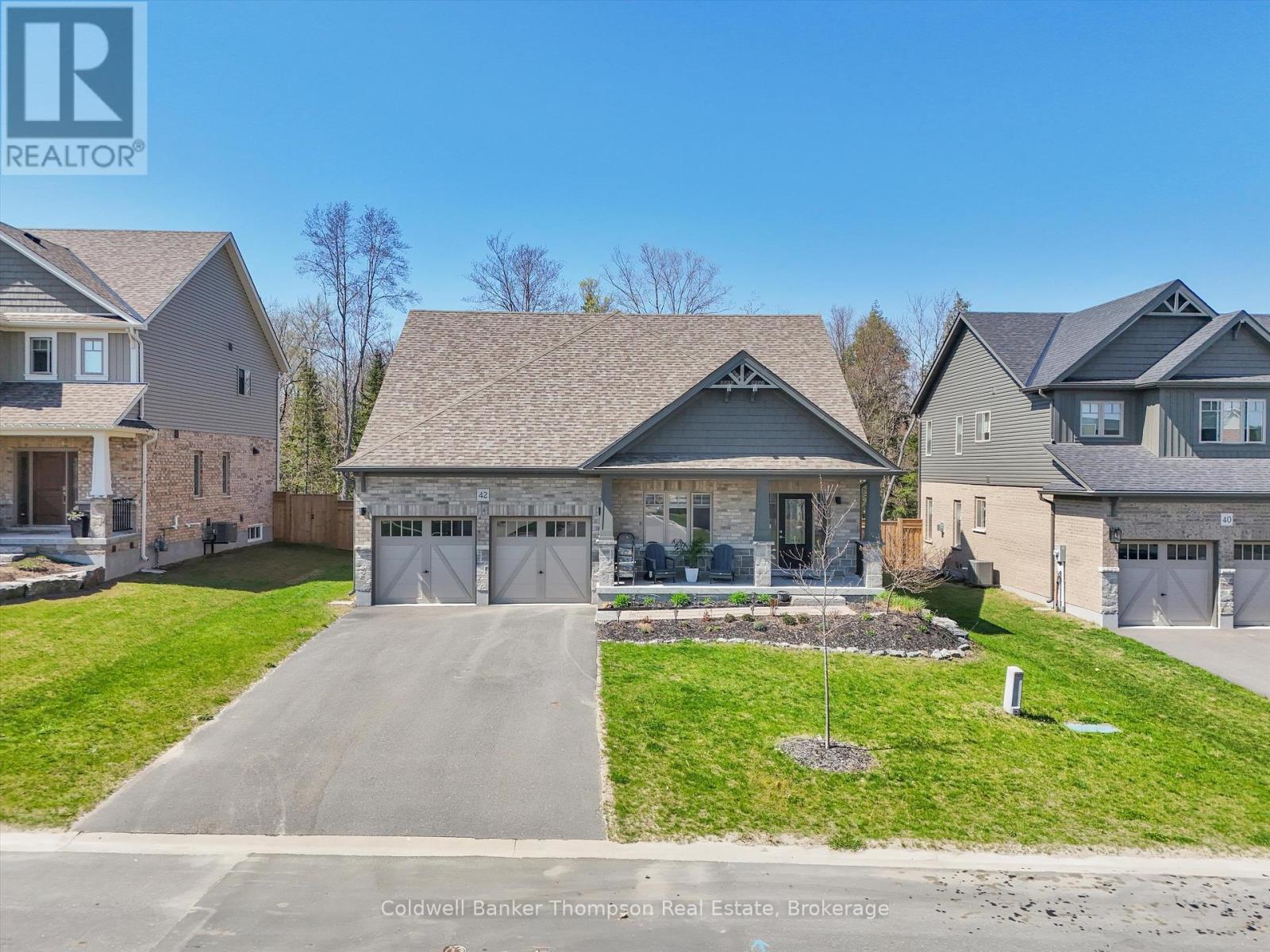 42 Woodstream Drive, Huntsville, Ontario  P1H 0B7 - Photo 1 - X12148228