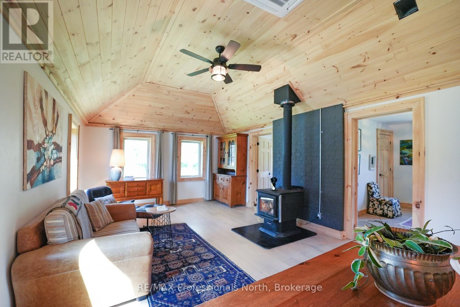 4770 County Road 121, Minden Hills, Ontario  K0M 2A1 - Photo 20 - X12148335